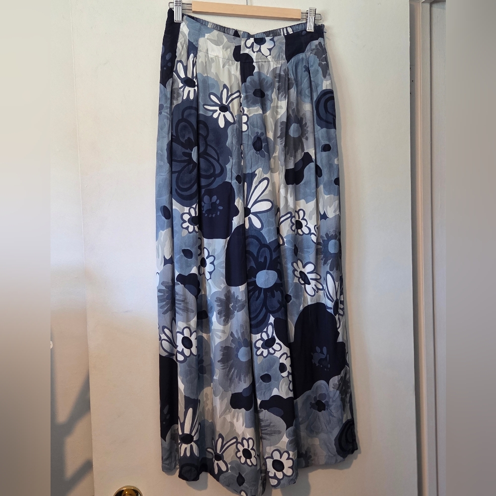 Como Fabulous Blue Floral Wide Leg Pants